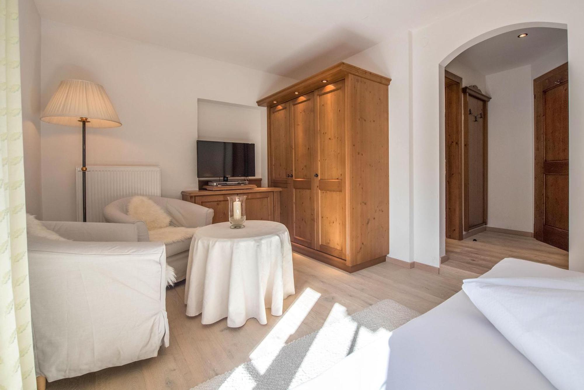 Hotel Alpenblick Zillertal هيباخ الغرفة الصورة