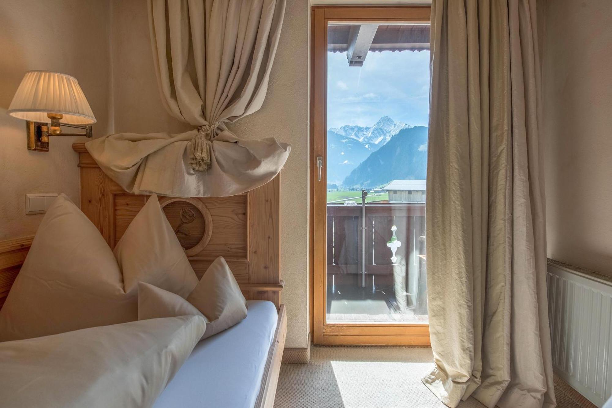 Hotel Alpenblick Zillertal هيباخ الغرفة الصورة