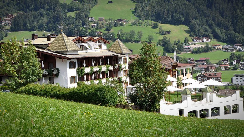 Hotel Alpenblick Zillertal هيباخ المظهر الخارجي الصورة